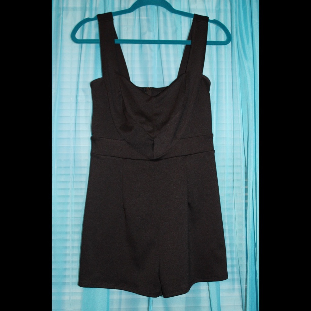 Black Boutique Sweetheart Romper